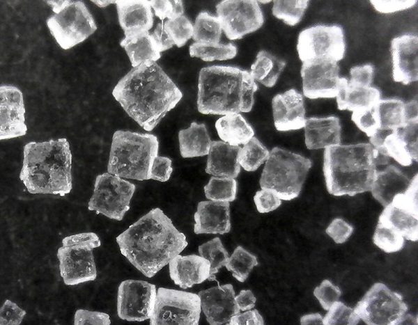 15分で科学実験 拡大してみてみよう 結晶のかたち 浜松科学館 15分で科学実験 拡大してみてみよう 結晶のかたち 浜松科学館