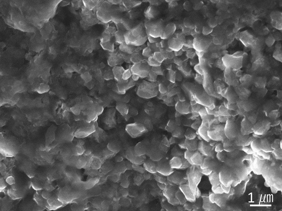 茶色の岩石を拡大