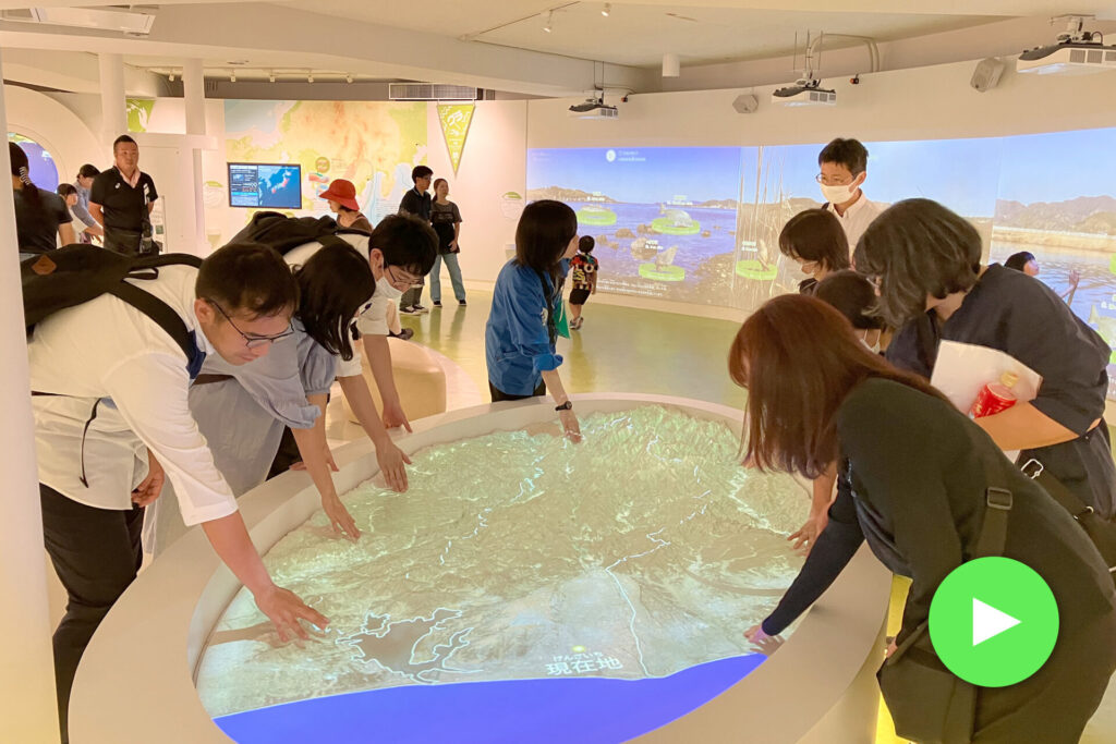 ユニバーサル・ミュージアム_さわる！展示ツアー